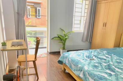 Cho thuê căn hộ 1 phòng ngủ ban công đường Nguyễn Trường Tộ Quận Tân Phú