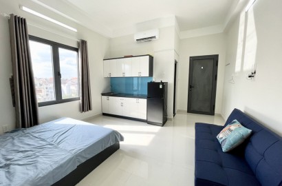 Studio apartment for rent on Ngo Duc Ke street
