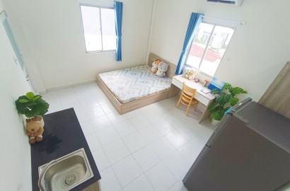 Studio apartmemt for rent on Lam Son street