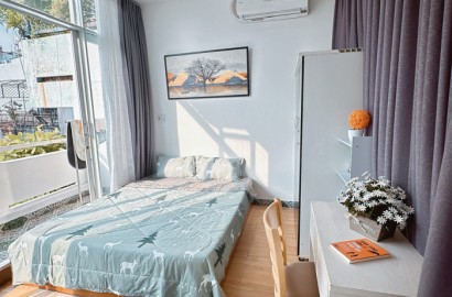 1 Bedroom apartment for rent, balcony, washing machine on Nguyen Cuu Van