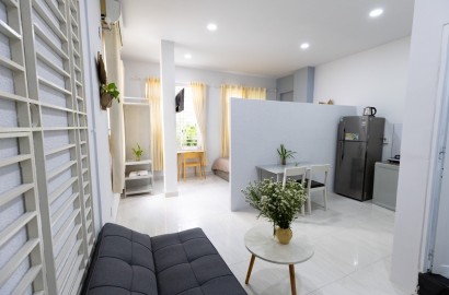 Bright studio apartmemt for rent in Tan Binh District