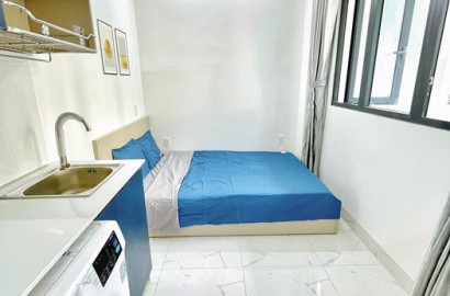 New studio apartmemt for rent with balcony on Dang Thuy Tram Street