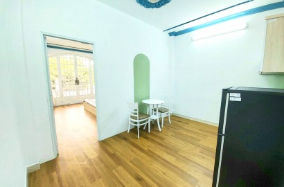 1 Bedroom apartment for rent with balcony on Bach Dang street