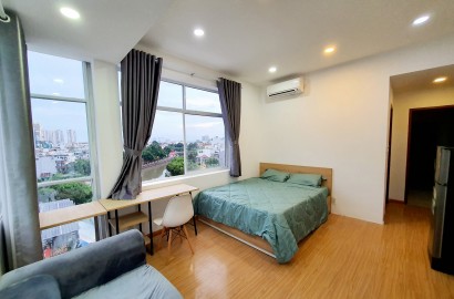 Bright serviced apartmemt for rent on Hoang Sa Street