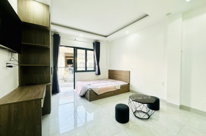 Serviced apartmemt for rent on with balcony on Binh Quoi Street