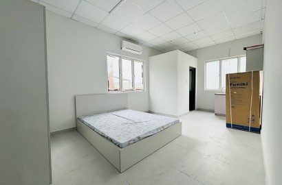 Studio apartmemt for rent with window on Vuon Lai Street