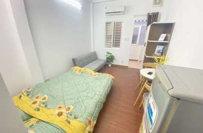 Studio apartmemt for rent on Hai Ba Trung street near Tan Dinh Church