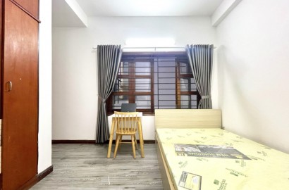 Studio apartmemt for rent on Nguyen Van Thuong street