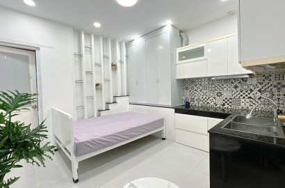 Ground floor apartment for rent on Le Van Sy Street