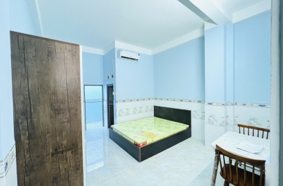 1 Bedroom apartment for rent on Nguyen Van Luong Street