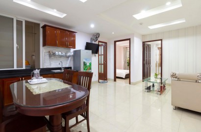 2 Bedrooms serviced apartment with fully furnished near the airport on Phan Thuc Duyen Street