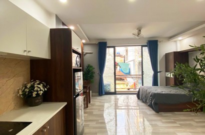 Serviced apartmemt for rent with balcony on Nguyen Dinh Khoi street in Tan Binh District