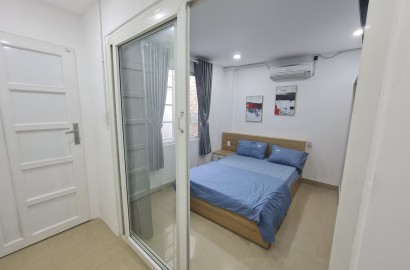 2 Bedrooms serviced apartment with fully furnished on Tran Quang Dieu Str