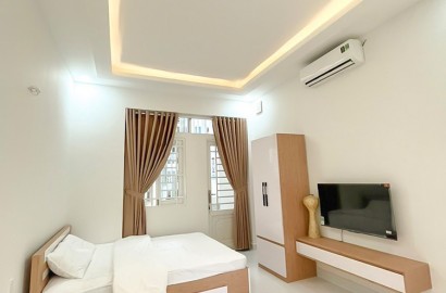 Serviced apartmemt for rent with balcony on Ly Chinh Thang street