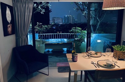 Penthouse apartment for rent on Khanh Hoi street in District 4