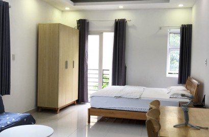 Serviced apartmemt for rent with balcony on Street No 64 in District 2