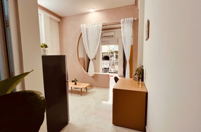 Serviced apartmemt for rent with balcony, washer on Bach Dang Street