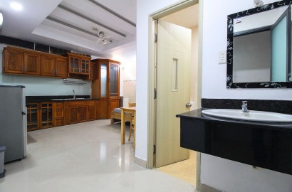 Ground floor studio apartment for rent in Tan Binh District on Nguyen Hong Dao Street