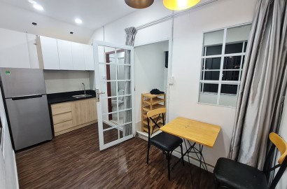 2 Bedrooms serviced apartment with fully furnished on Ly Chinh Thang Street