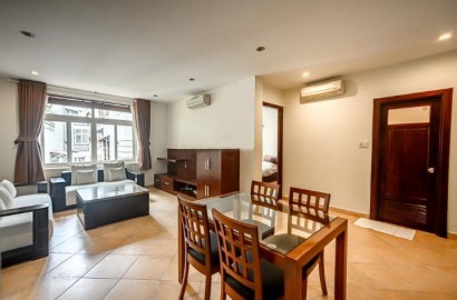 2 bedroom apartment, large living room and kitchen on Nguyen Dinh Chinh street