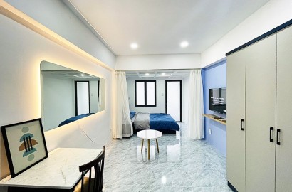 Serviced apartmemt for rent with balcony on Vinh Vien street