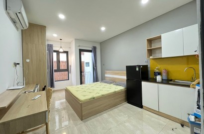 Serviced apartmemt for rent with balcony on Le Quang Dinh street