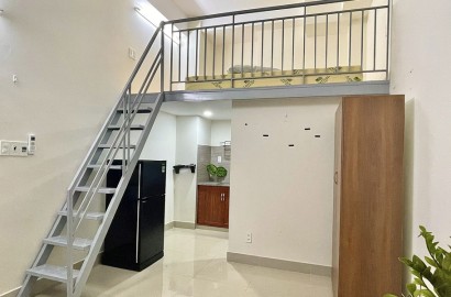 Duplex apartment for rent with widow near Tan My market - District 7