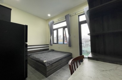 Serviced apartmemt for rent with balcony on Pham Van Bach street