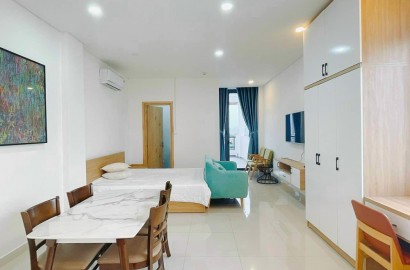 Spacious serviced apartmemt for rent on Ton That Thuyet street in District 4