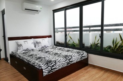 Serviced apartmemt for rent with balcony on Luy Ban Bich Street