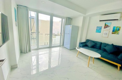 Large 1 bedroom apartment with balcony on Nguyen Thuong Hien street