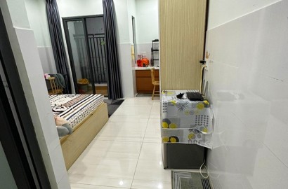 Fully furnished apartment for rent on Nguyen Van Thuong street