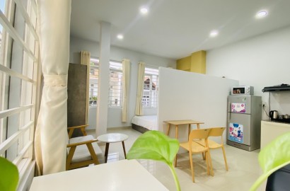Bright studio apartmemt for rent in Tan Binh District on Tra Khuc Street