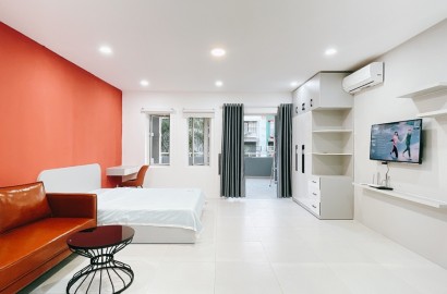 Cho thuê căn hộ 1 phòng ngủ thiết kế đẹp có ban công đường Trần Trọng Cung