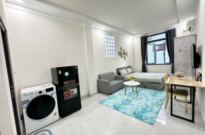 Cho thuê căn hộ dịch vụ mới, máy giặt riêng đường Trần Hữu Trang