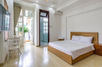 Cho thuê căn hộ dịch vụ 1 phòng ngủ ban công đường Bà Lê Chân
