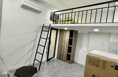 Duplex apartment for rent on Tô Hiến Thành street