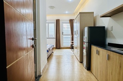 Studio apartmemt for rent with balcony on Pho Duc Chinh Street