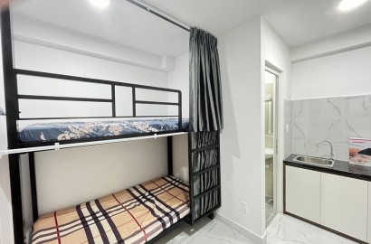 Studio with bunk beds for rent on Nguyen Van Cong street