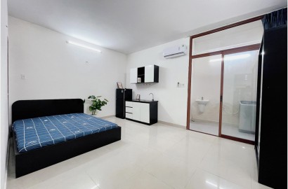 Ground floor apartment for rent on Van Cao street