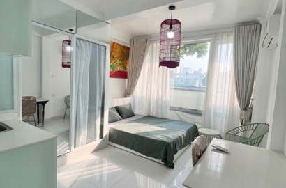 Serviced apartmemt for rent with balcony on Nguyen Thi Minh Khai street in District 1