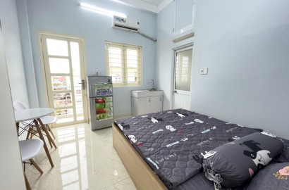 Studio apartmemt for rent with balcony on Cao Van Ngoc street
