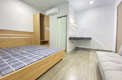 Studio apartment for rent on Nguyen Minh Hoang street