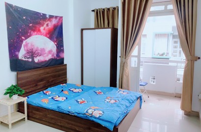 Studio apartmemt for rent with balcony on Le Hoang Phai street