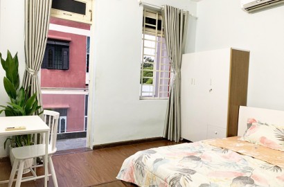 Cho thuê căn hộ 1 phòng ngủ ban công đường Nguyễn Trường Tộ