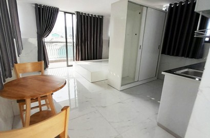 Serviced apartmemt for rent with balcony on Ho Van Hue Street