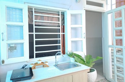 1 Bedroom apartment for rent on Hoang Van Thu street in Tan Binh District