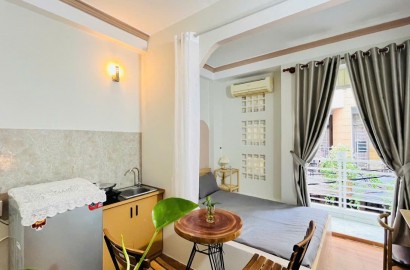 Studio balcony for rent on Nguyen Cong Hoan Street