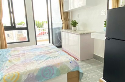 Studio Mini for rent with balcony on Le Van Tho street
