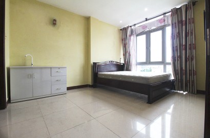 Airy studio apartment for rent on Trinh Dinh Trong street in Tan Phu district